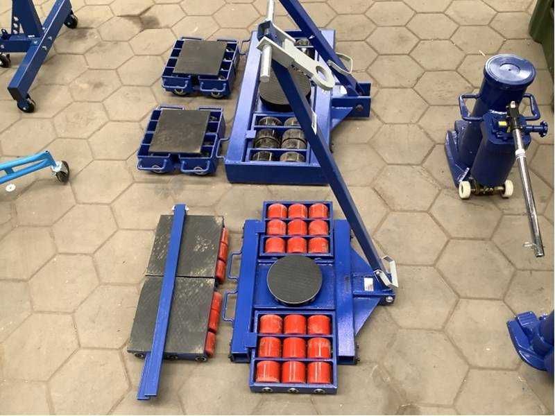 Inchiriere Macara HUNEDOARA ,Camion cu macara ,  Trailer , role