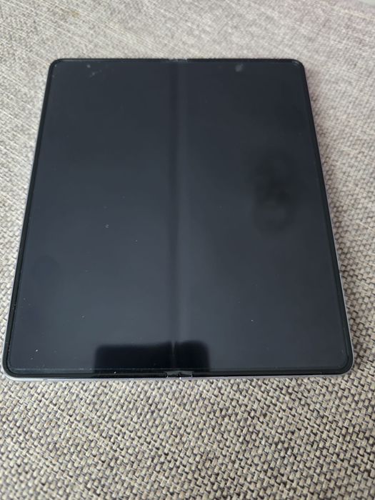 Vând/schimb Samsung Fold 5 512/12 GB