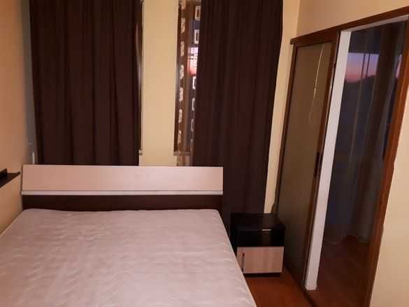 Дава се под наем Двустаен апартамент в Бургас, Възраждане - 45 кв.м за 175 € - Снимка #2