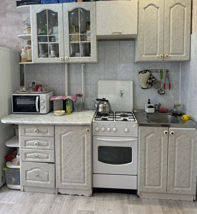 Продам Кухонный гарнитур б/у