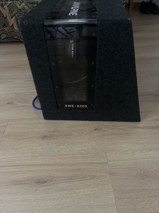 Vand subwoofer auto