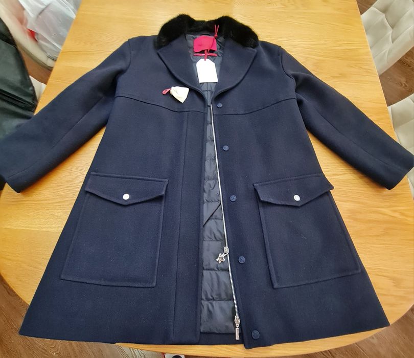 Женское пальто Moncler оригинал темно-синего цвета,воротник норка.