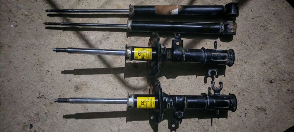 Амортизатор передний, задний
