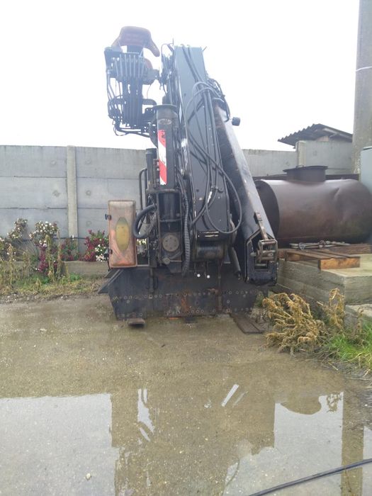 Vând macara Hiab 225