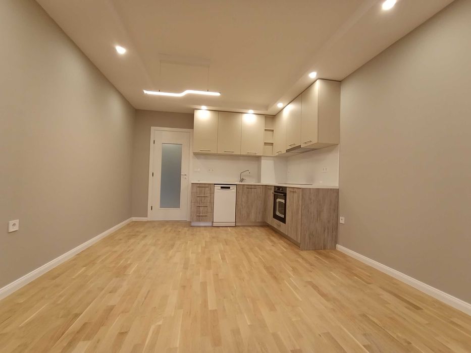 Продава се Тристаен апартамент в София, Люлин 5 - 87 кв.м за 1137 €/кв.м - Снимка #5