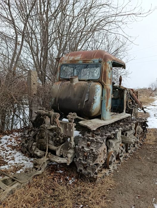 Бульдозер трактор