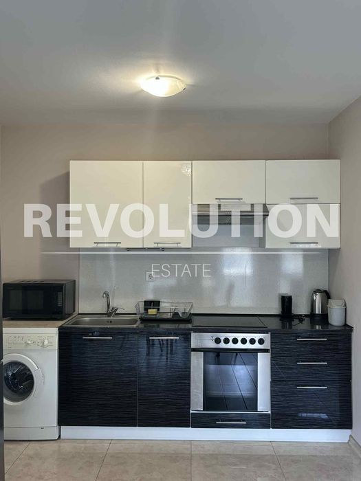 Дава се под наем Двустаен апартамент в Пловдив, Кършияка - 90 кв.м за 425 € - Снимка #2