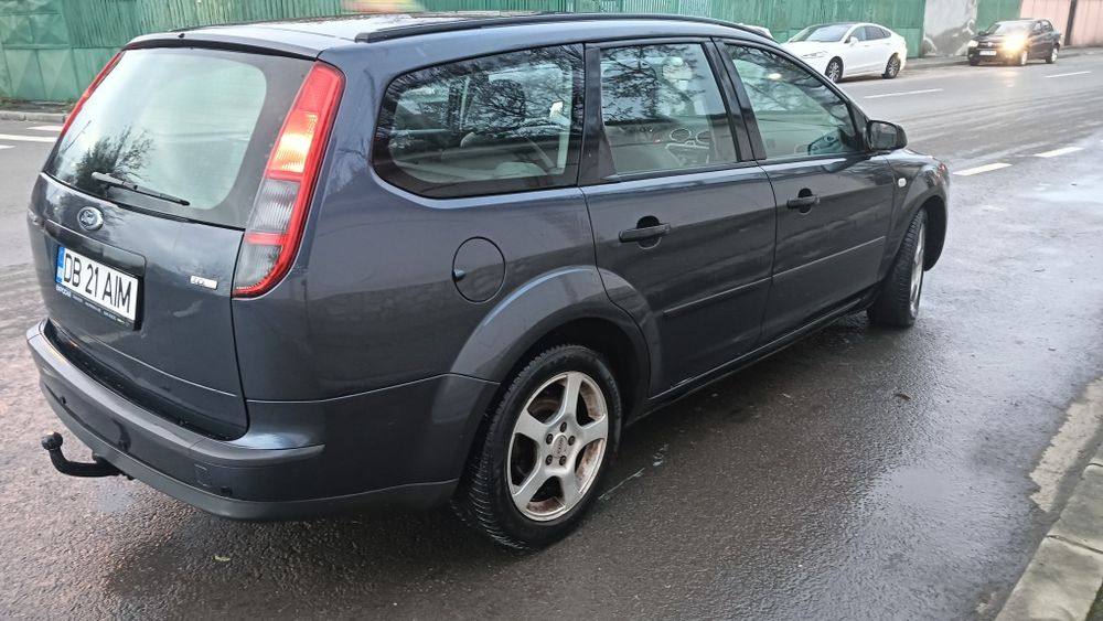 Ford focus 1.6D an 2006  PREȚ 1350E