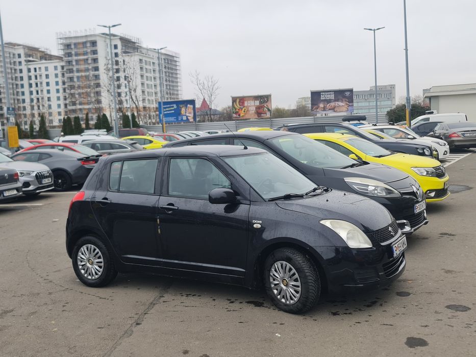 De vanzare Suzuki Swift.