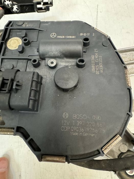 Ansamblu ghidaje motoras stergator brat stergator fata E Class w212