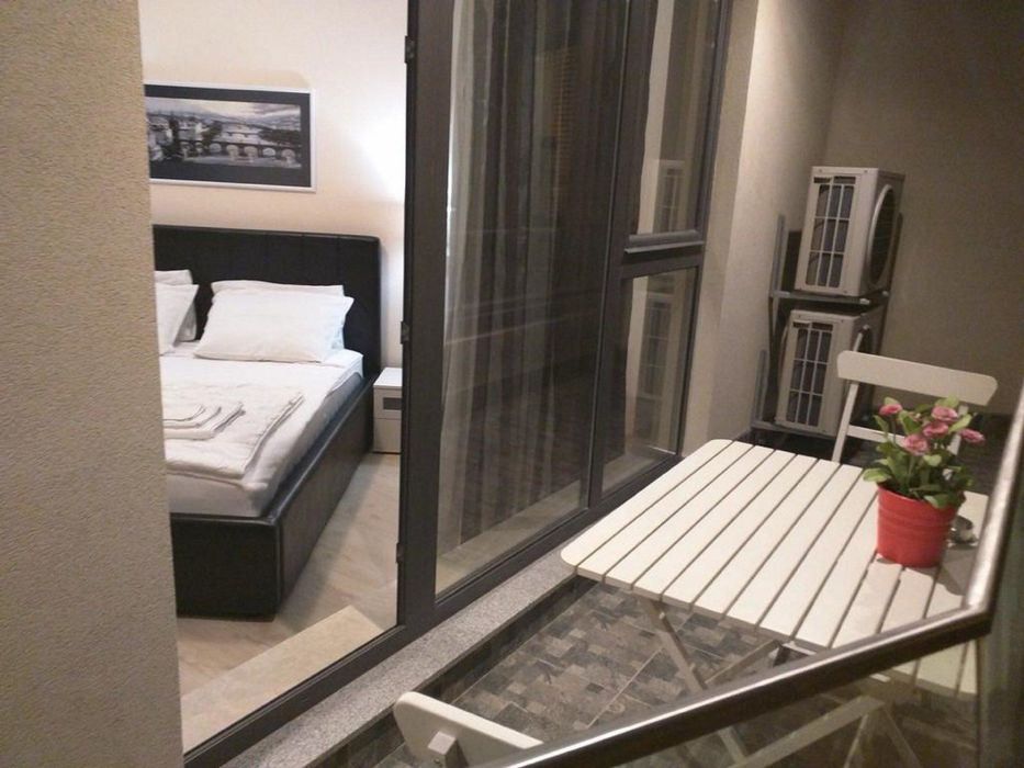 Дава се под наем Двустаен апартамент в Бургас, Център - 70 кв.м за 765 € - Снимка #6