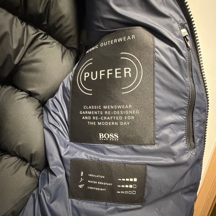 Geacă neagră Puffer de iarnă Hugo Boss, mărimea 50 (M), aproape nouă