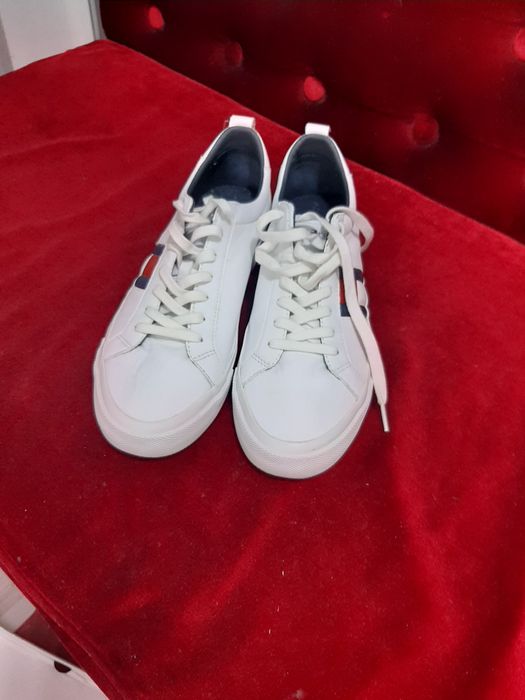 Оригинални Маратонки TOMMY HILFIGER  43 номер