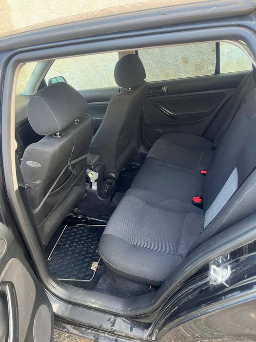 Голф 1.8 цял за части