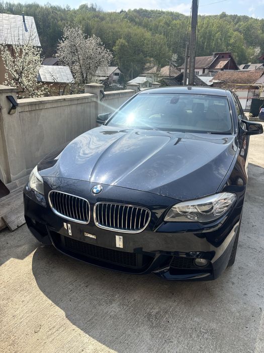 Dezmambrez bmw f10 520 d pachet M
