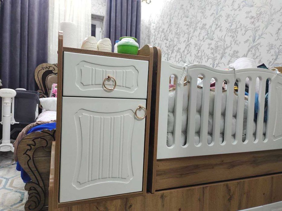 Продается детская кровать срочно.