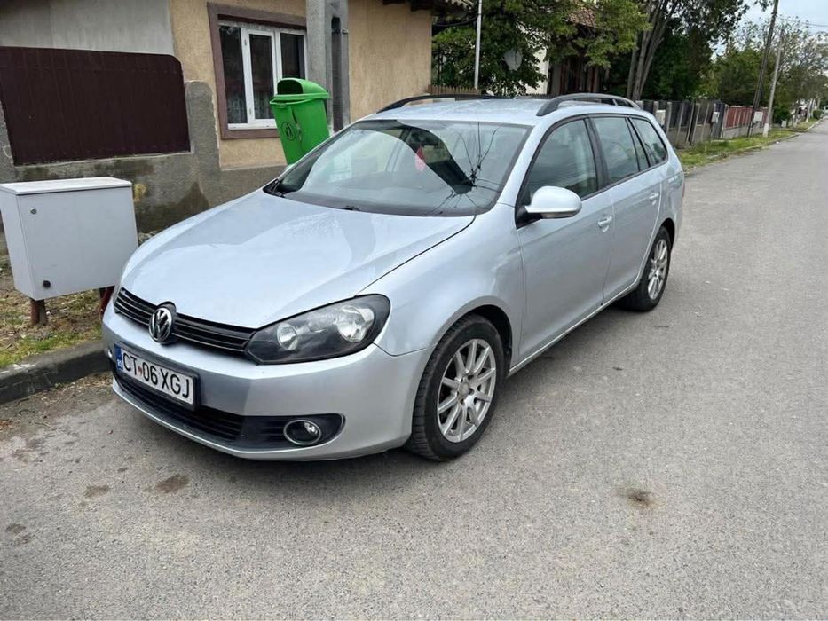 VOLKSWAGEN Golf 2012