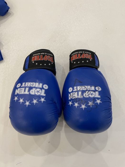 Продаю боксерские вещи