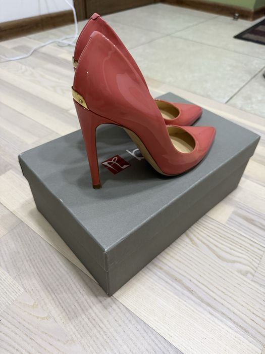 Распрожада брендовой  обуви