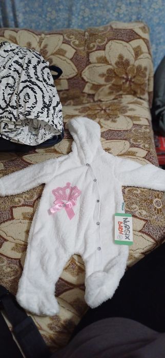 Срочно продам,  остатки товара,  детские вещи,  на девочку,  не дорого