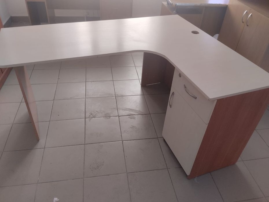 Продам офисную мебель