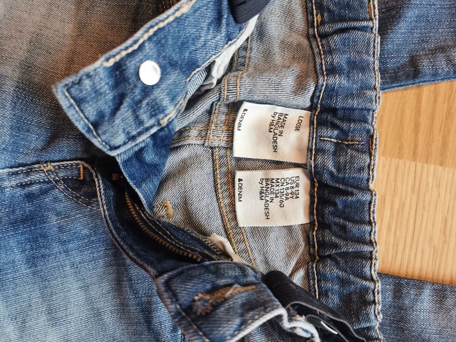 Blugi si geaca baietei diferite marimi 4-5 ani.