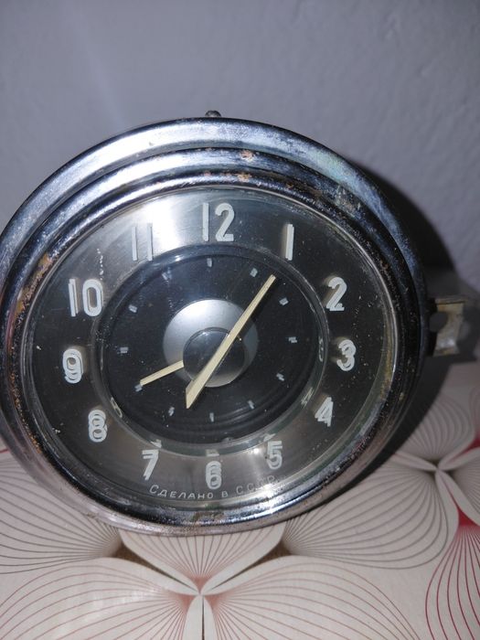 Часовник за ретро автомобил