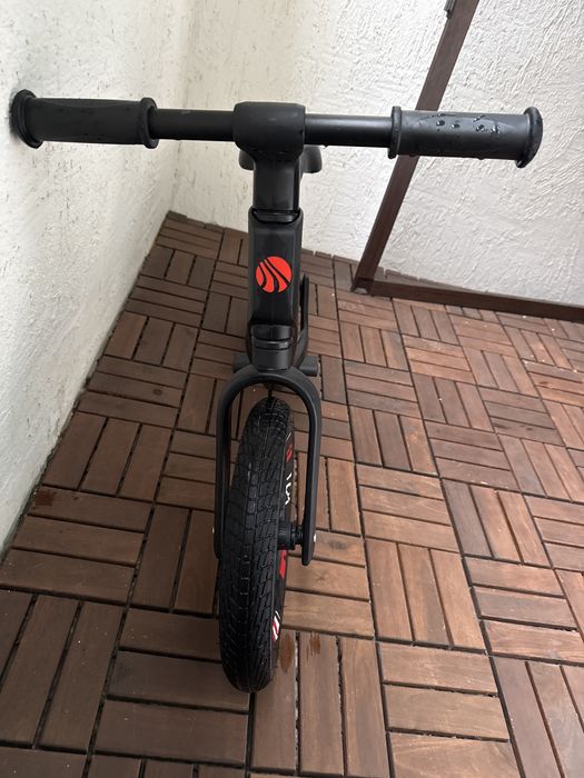 Продавам детско баланс колело Mojo