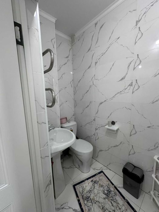 Продам 3х комн кв Батыс с ремонтом