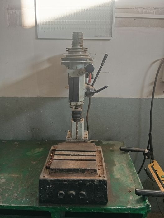 Продам станок сверлильный
