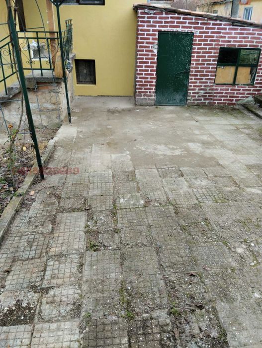 продава къща село Медово