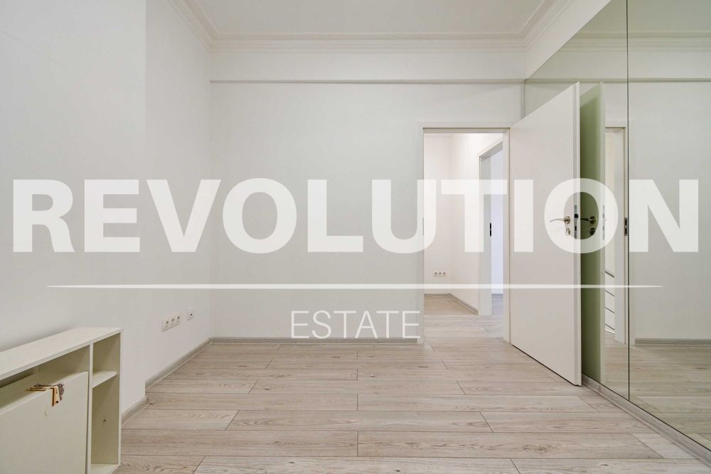 Продава се Магазин в София, Център - 110 кв.м за 5910 €/кв.м - Снимка #4