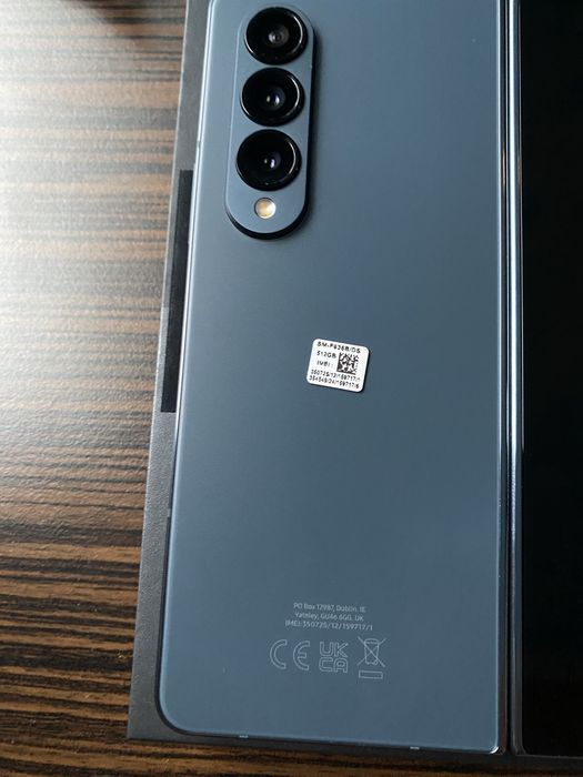 Чисто нов Samsung Z Fold 4 512GB Graygreen