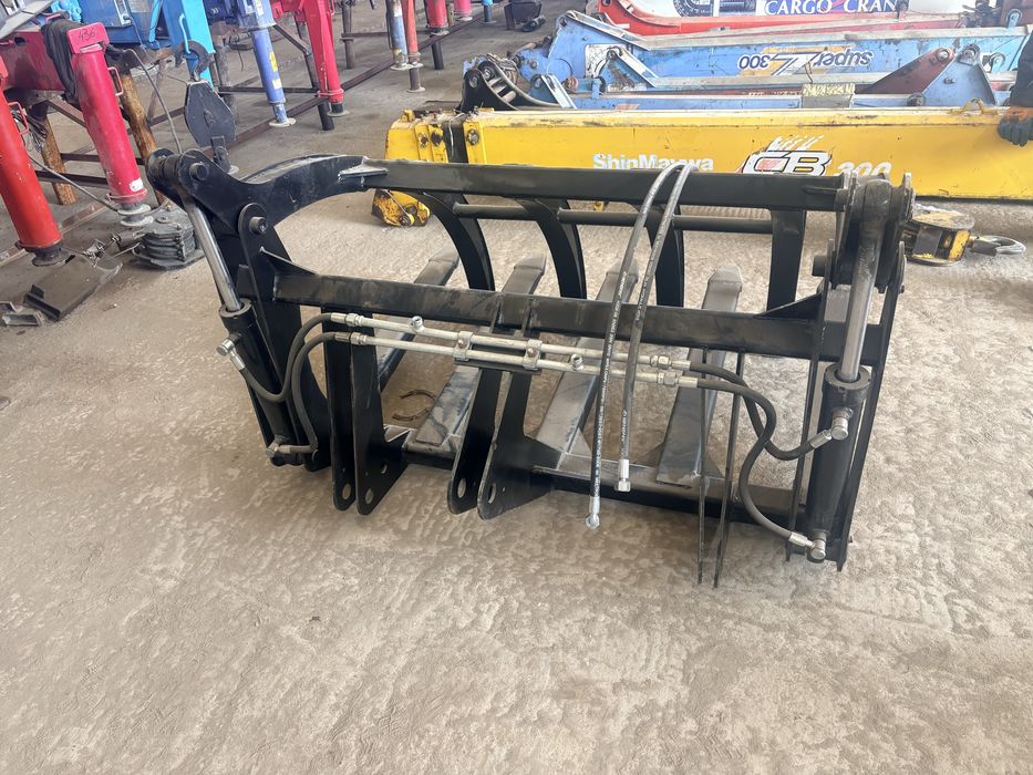 Вила с прожимом для погрузчика и трактора