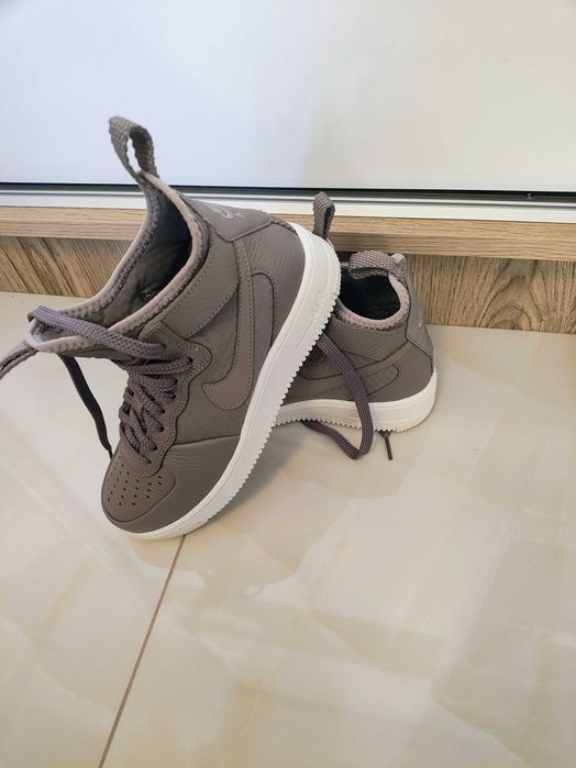 Дамски маратонки Nike, нови, оригинални