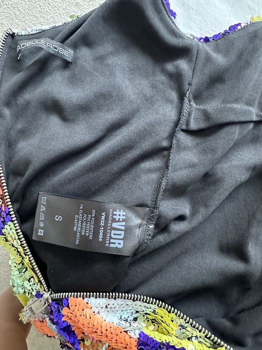 Дамска     рокля