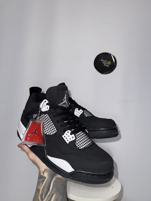Adidasi Air Jordan 4 Alb-Negru 41,42,43,44 Premium