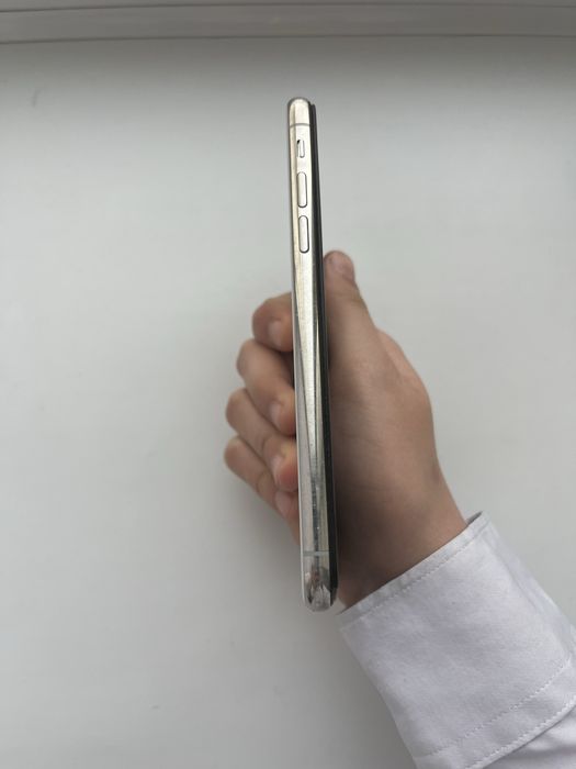 Айфон Х 256 гигов 66 акб