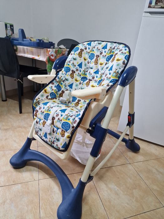 Scaun de masa bebelusi