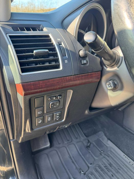 Toyota Land  Cruiser