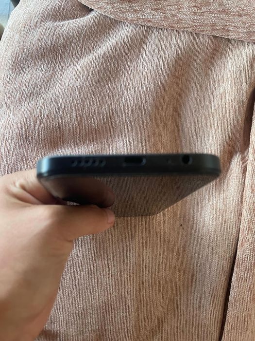 Vînd  redmi 15C nou