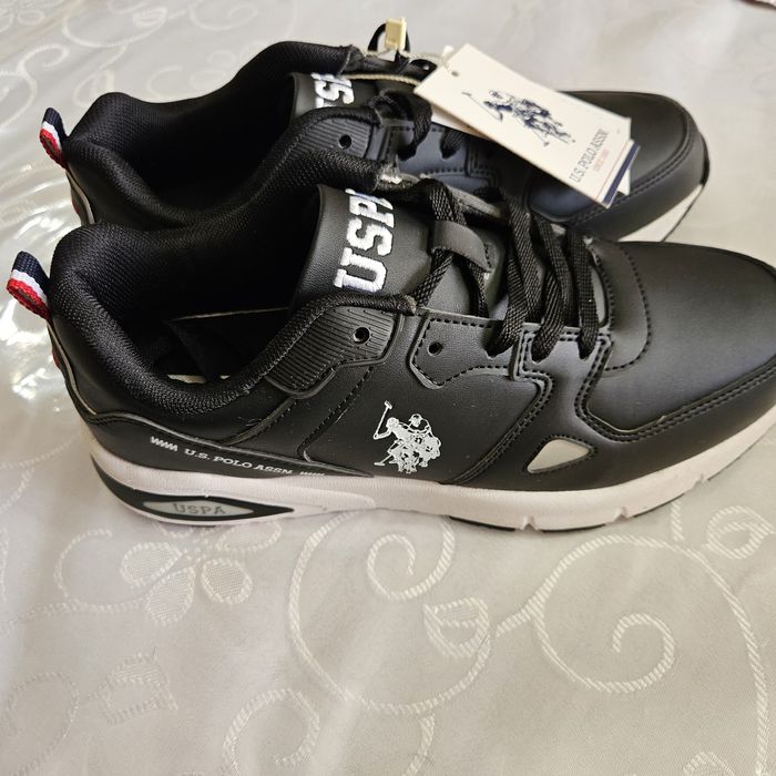 Продаётся новые мужские кроссовки POLO привезённые из заграницы