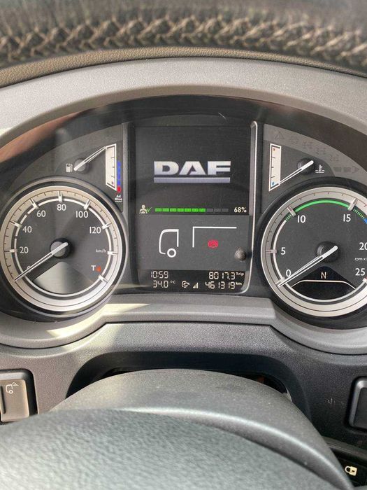 Срочно продам Тягач DAF XF 460