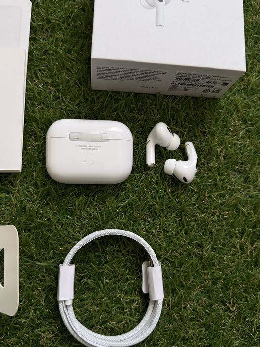 Apple AirPods Pro 2