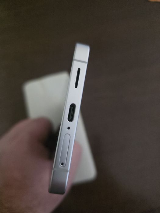 Vand sau Schimb Samsung S 26 Plus White 256 Gb ca nou