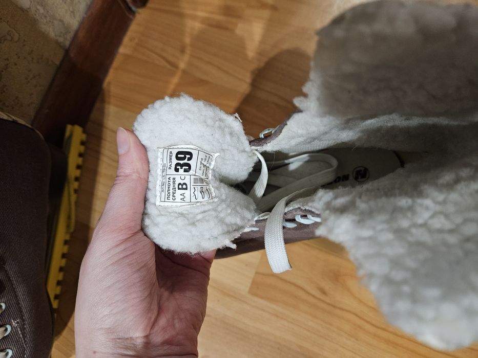 Коньки женские 39 размер