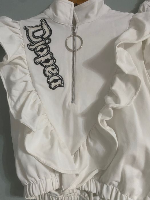 Елегантен комплкет