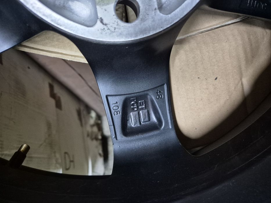 Джанти Dezent 16 цола , 5х108 , 7j , et48 Ford , Volvo , Jaguar