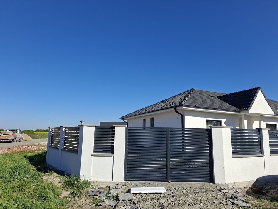 Vand casa tip duplex