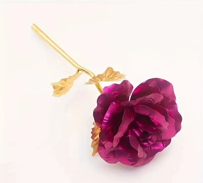 Златна роза със стойка